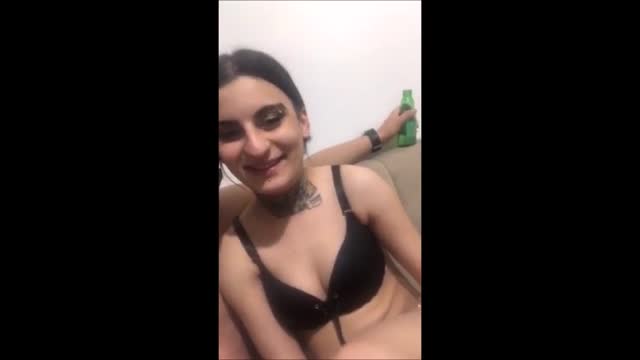 Dövmeli periscope